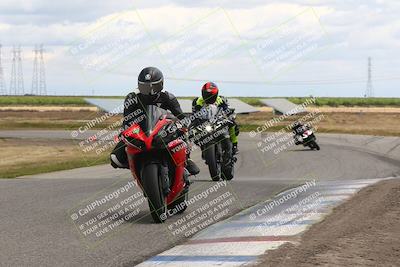 media/Apr-26-2024-TrackDaz (Fri) [[c4b677d280]]/C Group/140pm (Wheelie Bump)/